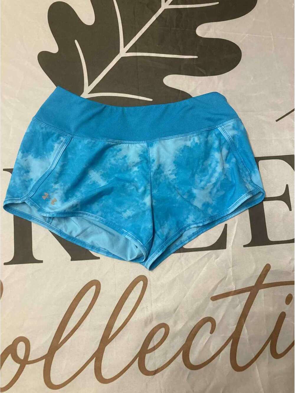Under Armour Women's Blue Tie-Dye Athletic Shorts Size Small